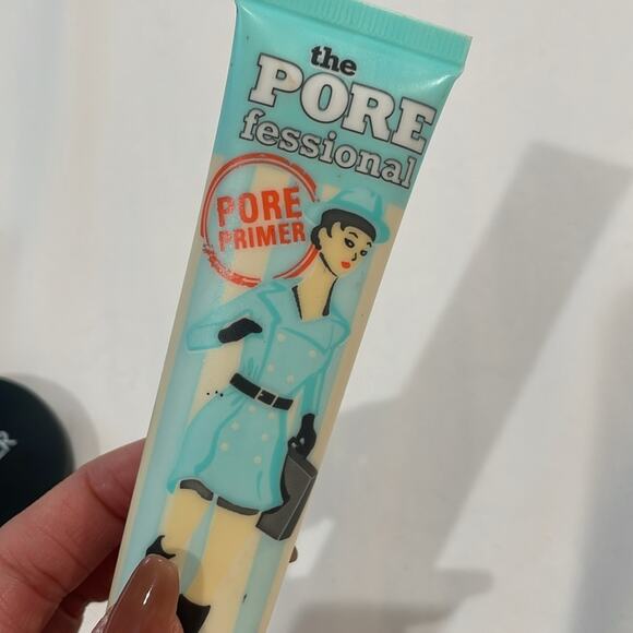 Assorted Travel Make Up Primer and Face Powder 5 pcs - Picture 8 of 8